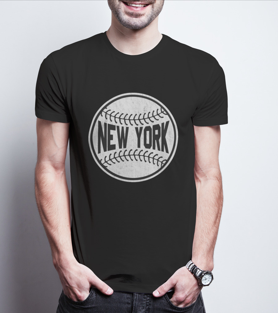 Distressed Vintage New York Baseball Logo Fan T-Shirt