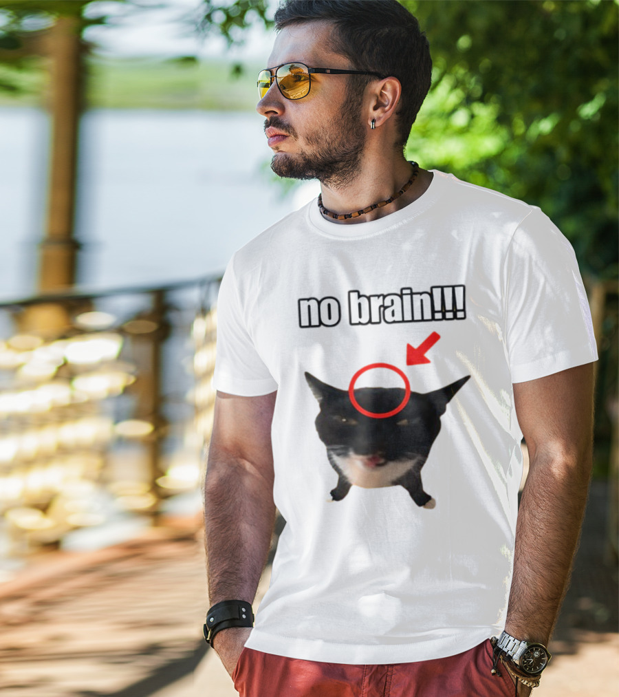 No Brain Cat With Red Circle And Arrow T-Shirt