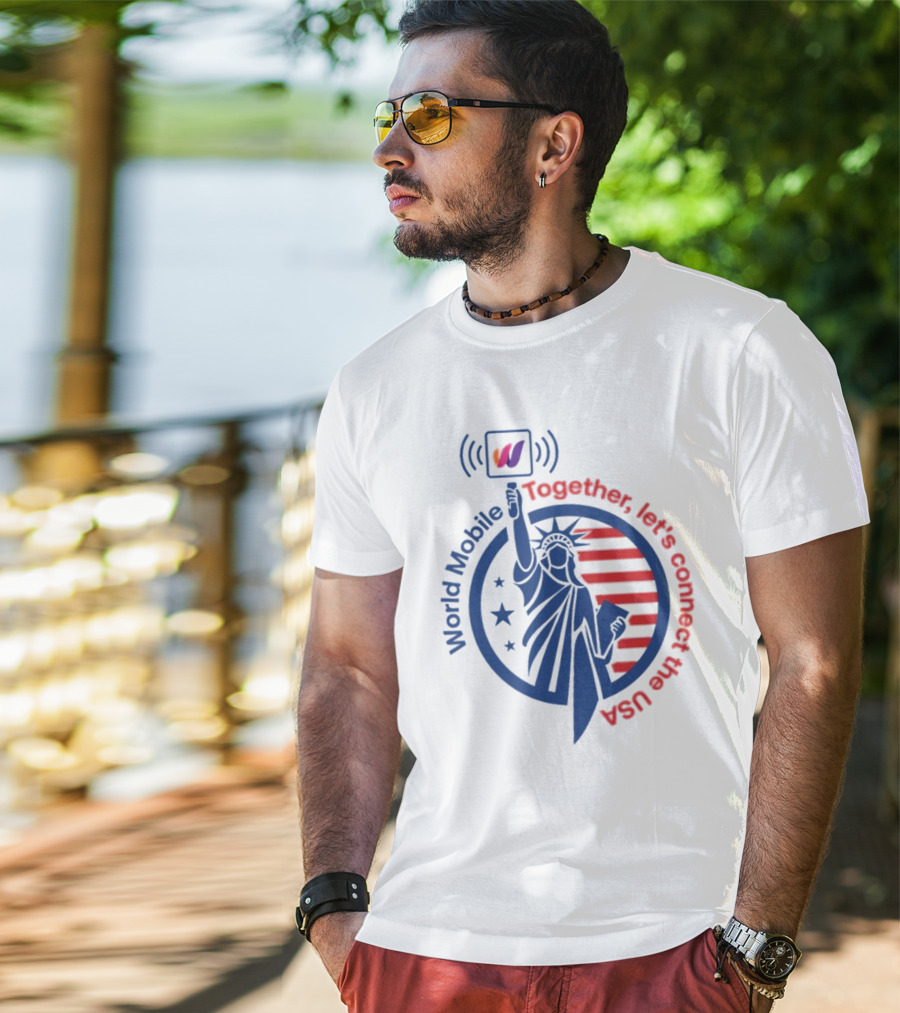 World Mobile Statue Of Liberty Connect The USA T-Shirt