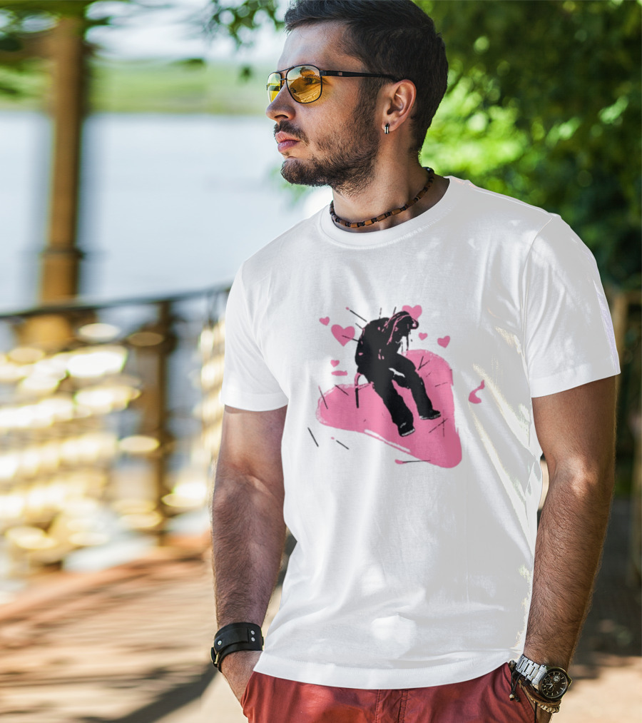 Drokenji Hearts White Pink Heart Black T-Shirt
