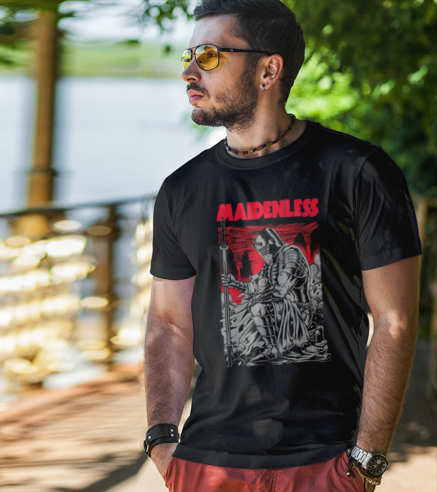 Maidenless Raskol Knight Dark Fantasy Art Comic T-Shirt