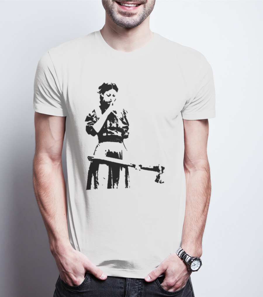 Mia Goth Pearl Film Character With Weapon T-Shirt