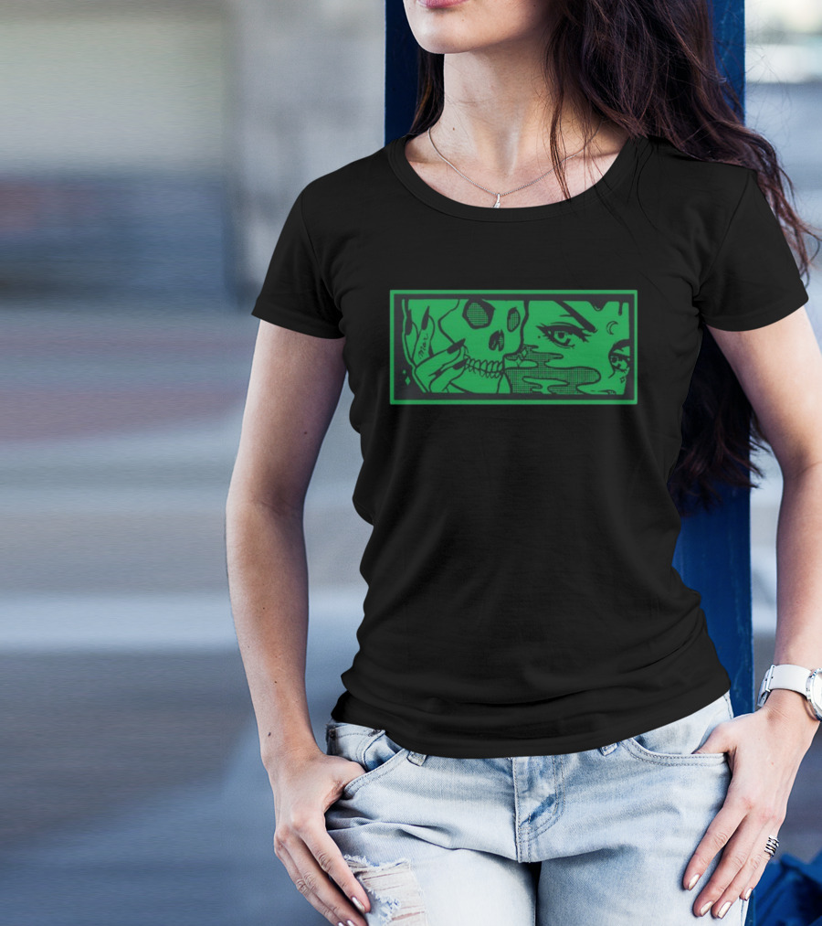 Max Smoking Skull Art Green T-Shirt