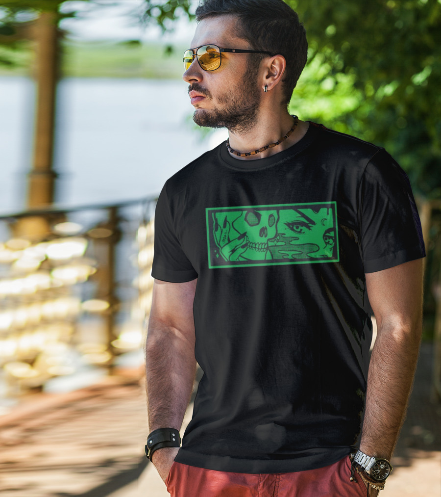 Max Smoking Skull Art Green T-Shirt