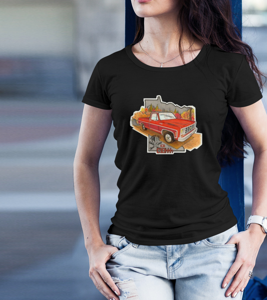C1ohhh Junkyera Digs Vintage Red Pickup Truck Scenic Autumn Background Classic T-Shirt