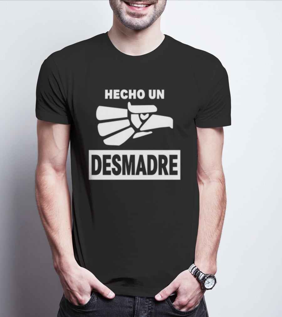 Hecho Un Desmadre Laura Martínez Aguila Mexicana Iconografía Expandida T-Shirt