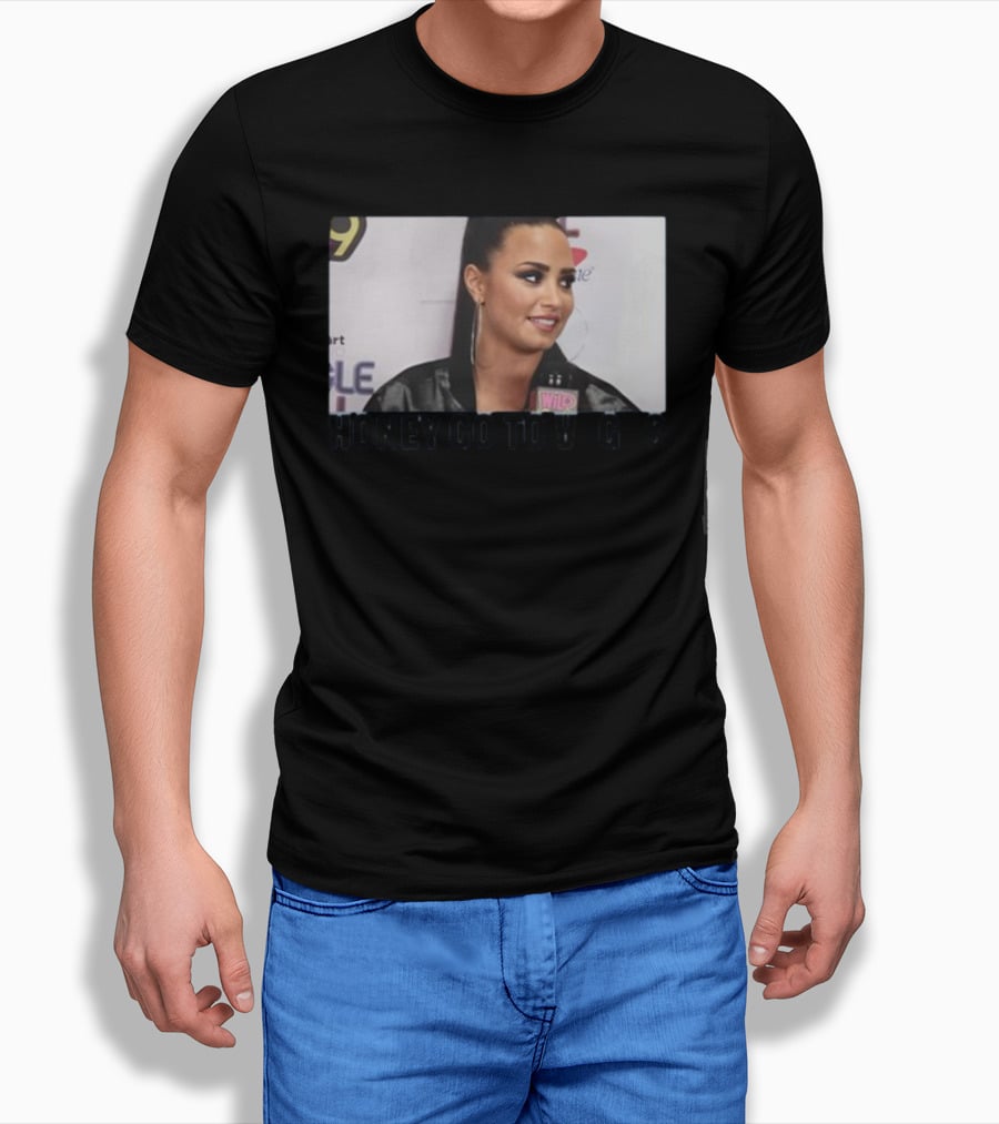 Artstartingover Honey Go To Vegas Wild Interview Image T-Shirt