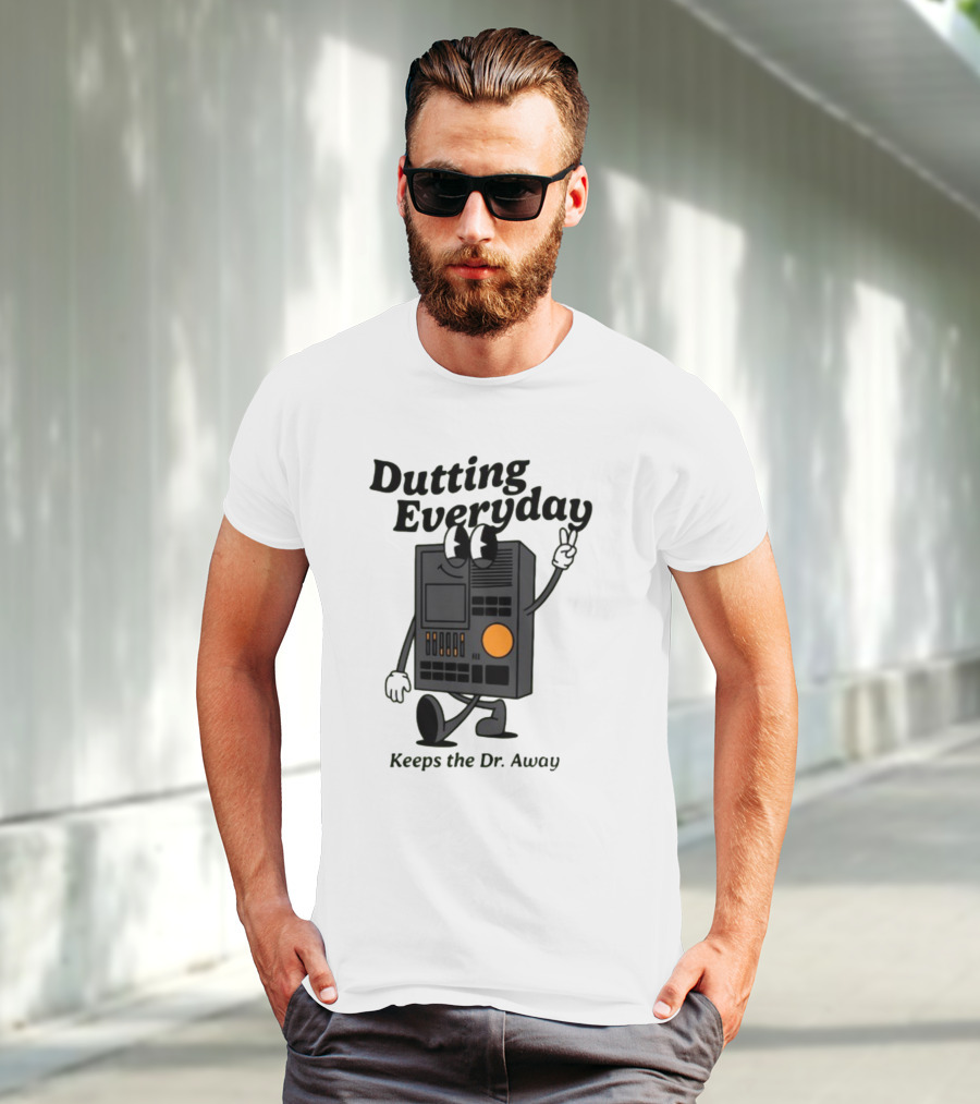 Dutting Everyday Keeps The Dr. Away Rawpaw Dr. Beat By Montañez T-Shirt