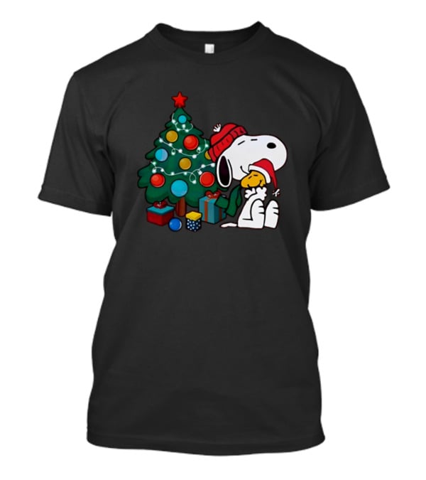 Snoopy And Woodstock Celebrating Christmas By The Tree T-Shirt