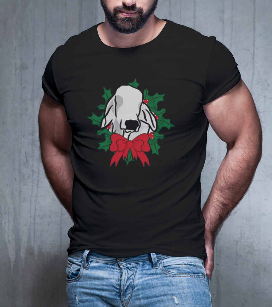 Brahman Cow Head With Festive Christmas Wreath And Bow T-Shirt
