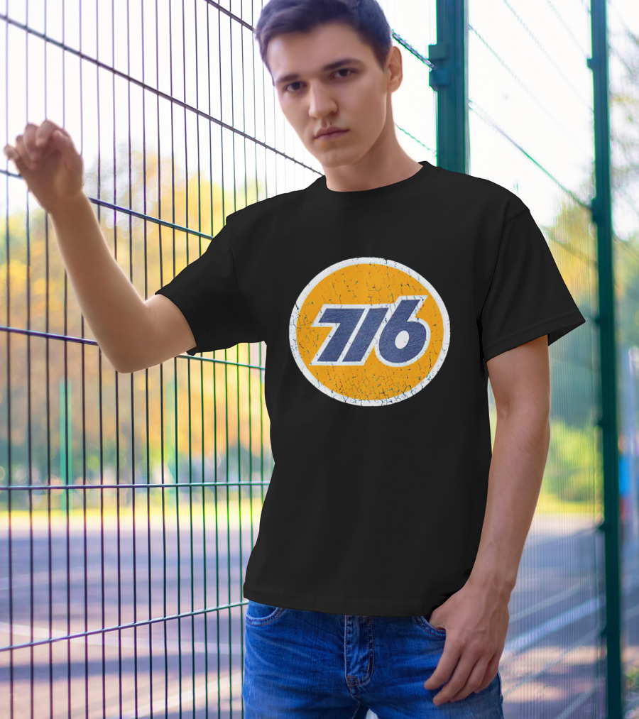 Pumped Up 716 Retro Sports Number Circle T-Shirt