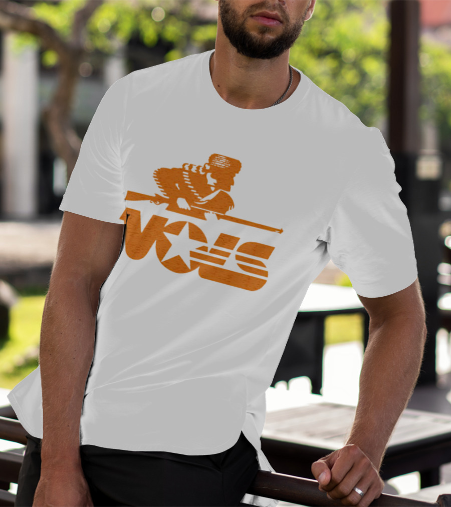 Tennessee Vols Vintage Rifle Star Retro T-Shirt