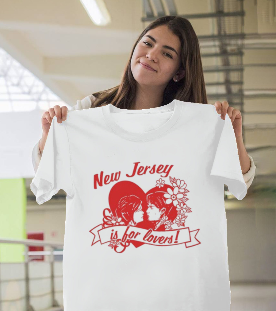 New Jersey Is For Lovers Red Heart Floral Banner T-Shirt