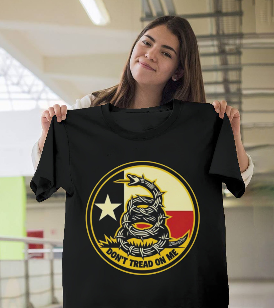 Don't Tread On Me Barbed Snake With Texas Flag Star T-Shirt