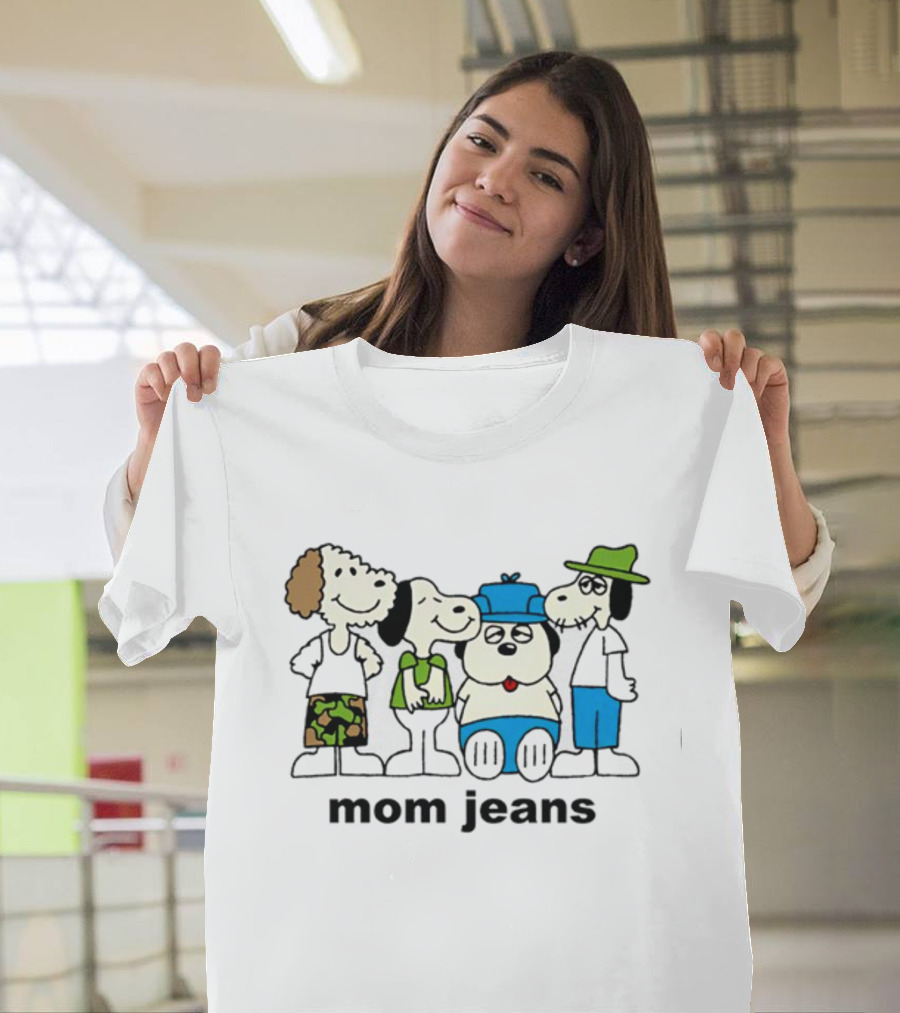 Mom Jeans Snoopy Group Cartoon T-Shirt