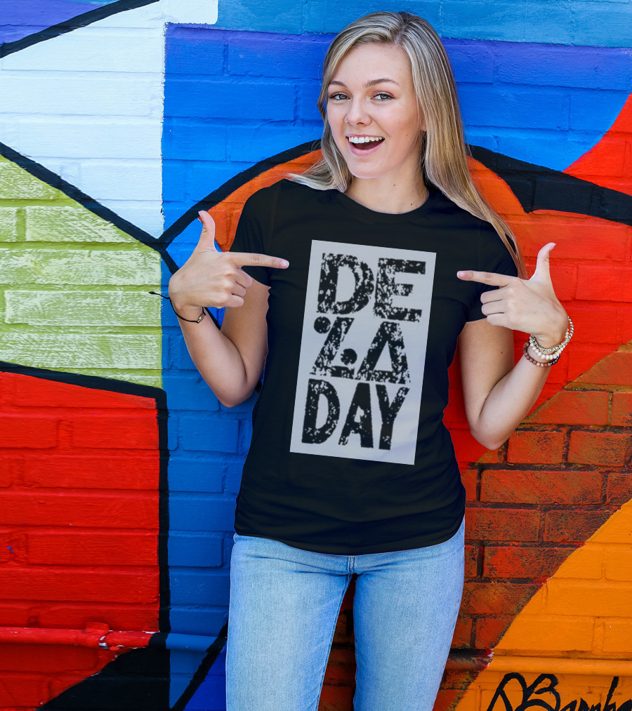 DE LA DAY T-Shirt