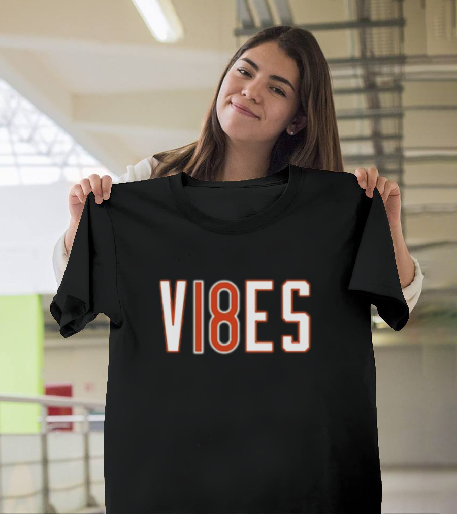 VI8ES T-Shirt