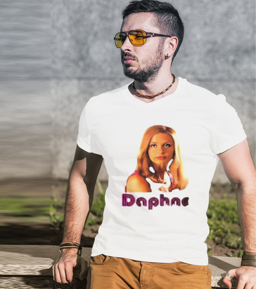 Sarah Michelle Gellar As Daphne In Scooby-Doo Movie T-Shirt