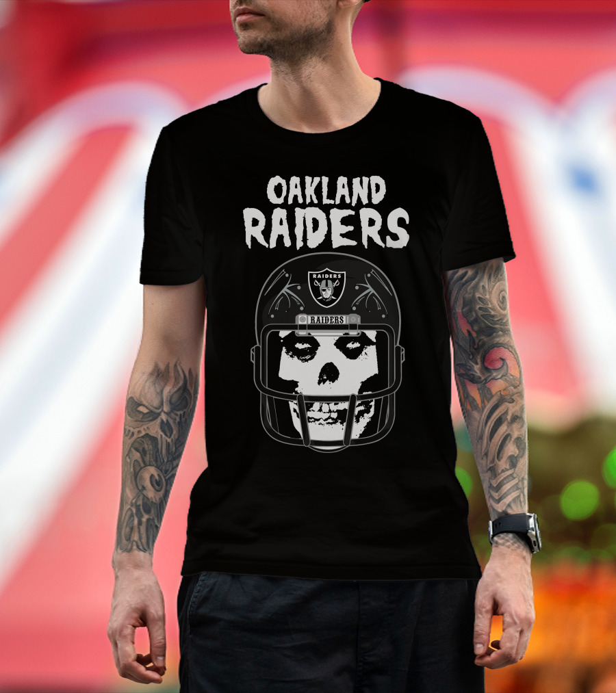Oakland Raiders Skull Helmet T-Shirt
