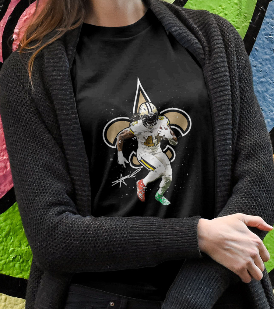 New Orleans Fleur-De-Lis Football Player T-Shirt