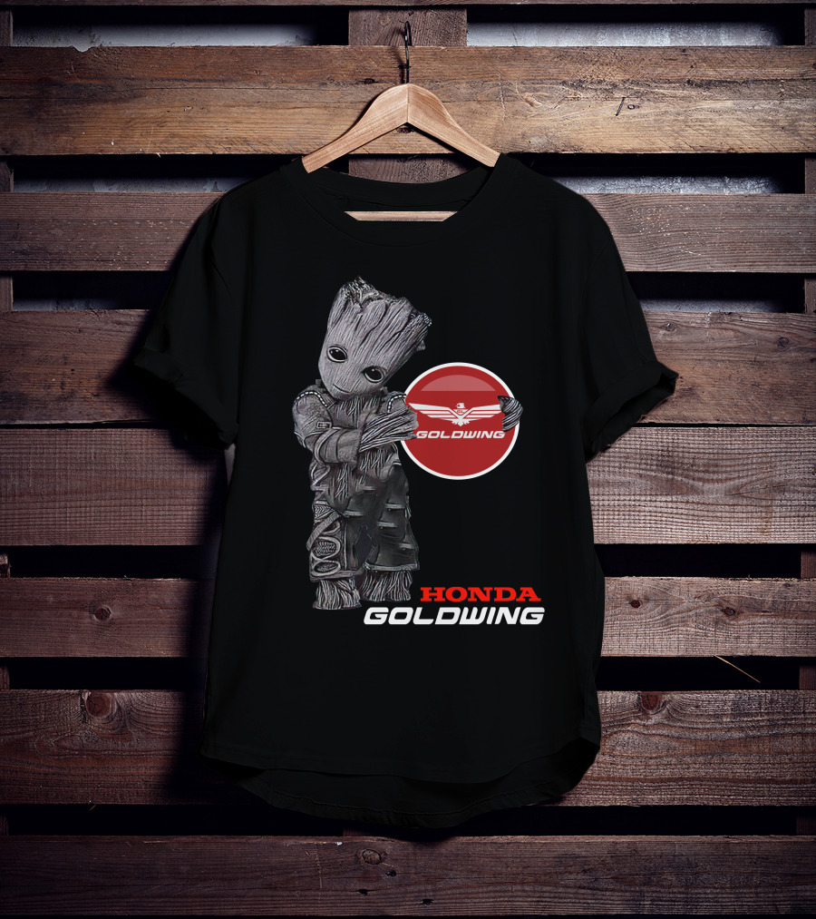 Honda Goldwing Groot Holding Red Winged T-Shirt