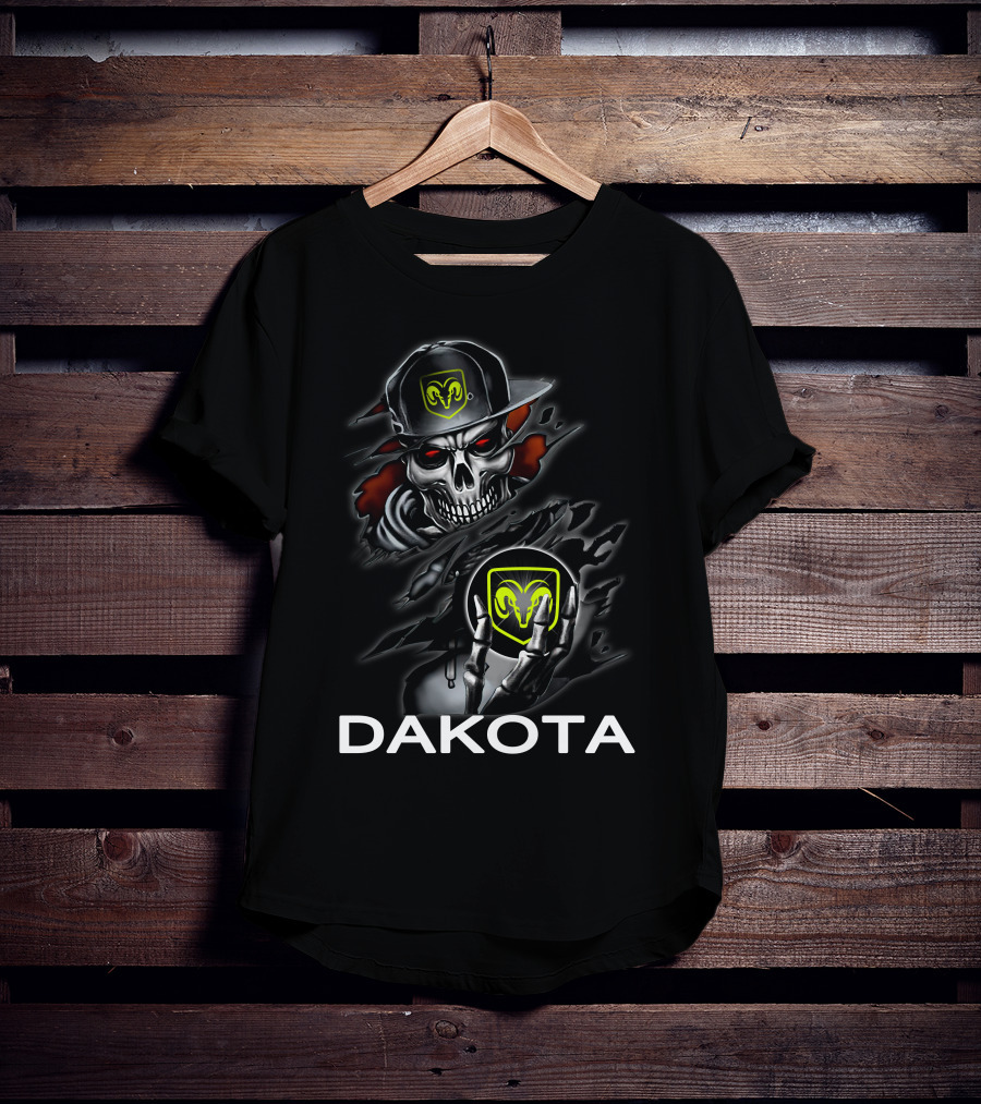 Dakota Skull With Ram Logo Cap And Rip Effect T-Shirt