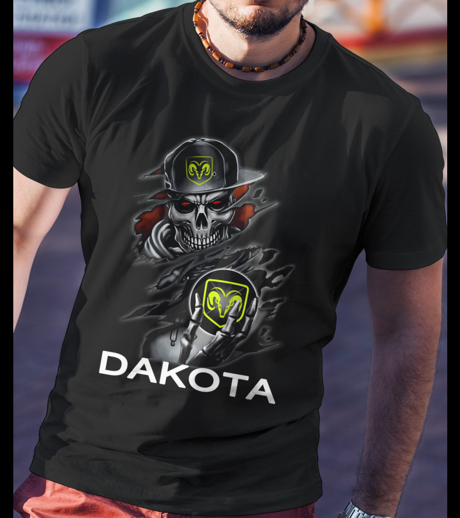 Dakota Skull With Ram Logo Cap And Rip Effect T-Shirt