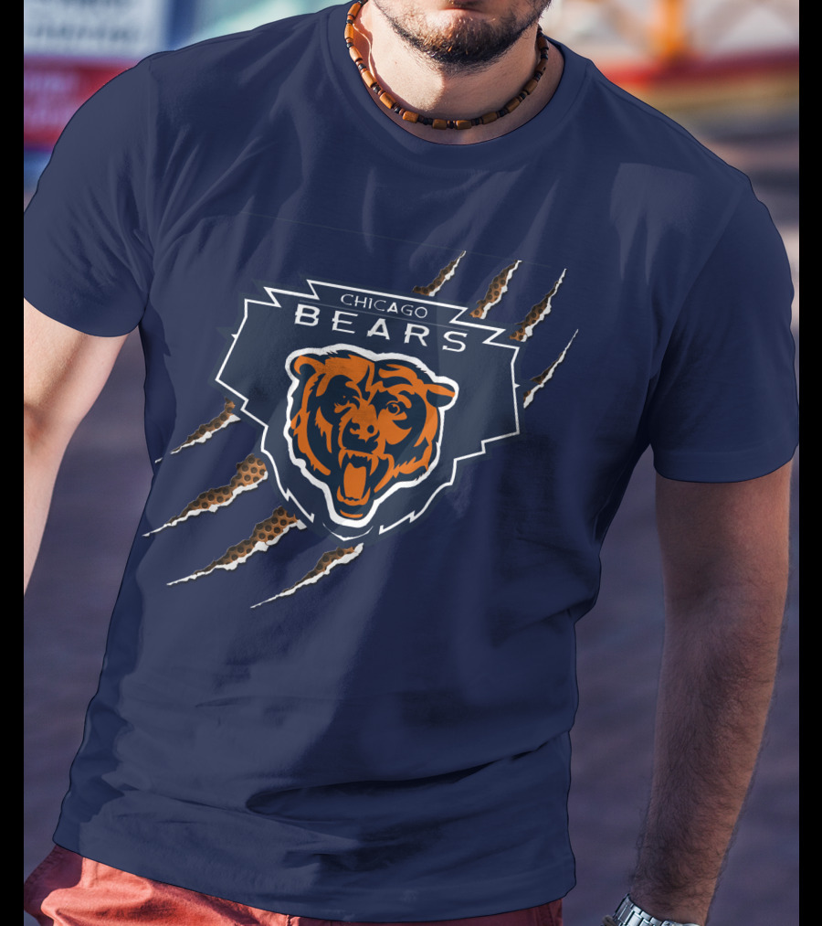 Chicago Bears Logo With Roaring Bear And Claw Marks T-Shirt