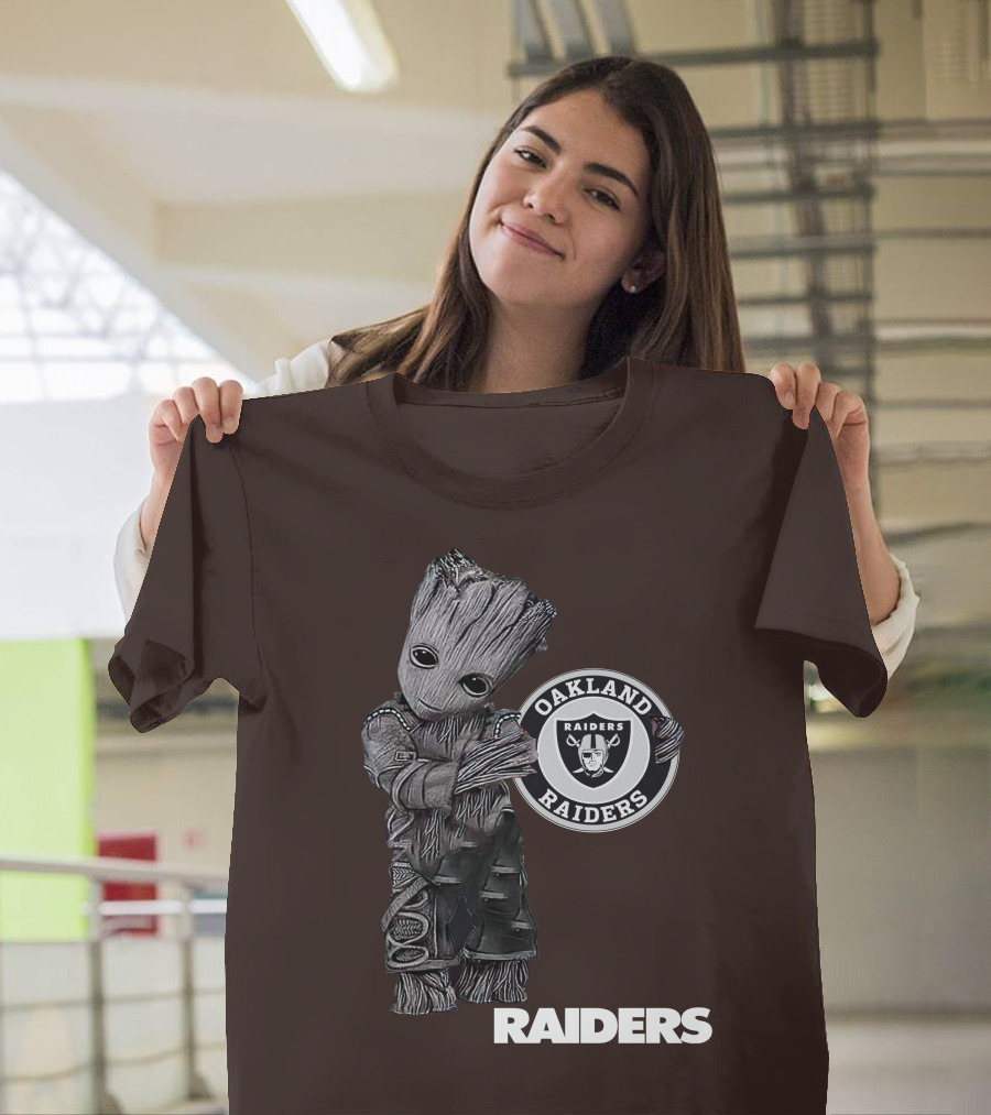 Oakland Raiders Groot Holding T-Shirt