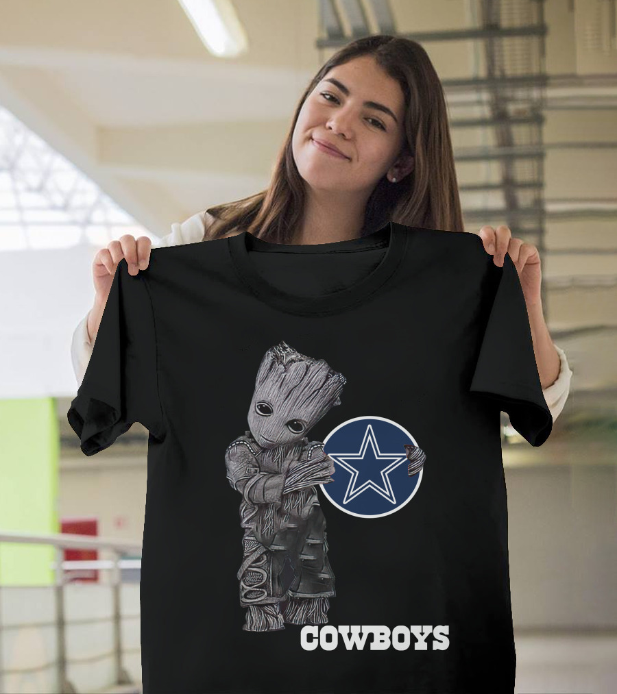 Cowboys Groot Holding Dallas Star T-Shirt