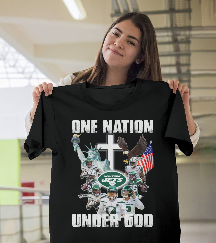 New York Jets One Nation Under God Statue Of Liberty Eagle Flag Football Players T-Shirt