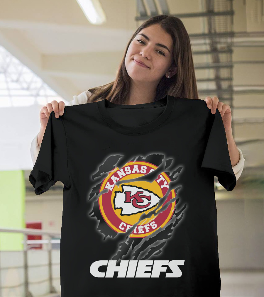 Kansas City Chiefs 08 Chiefs Logo Claw Marks T-Shirt
