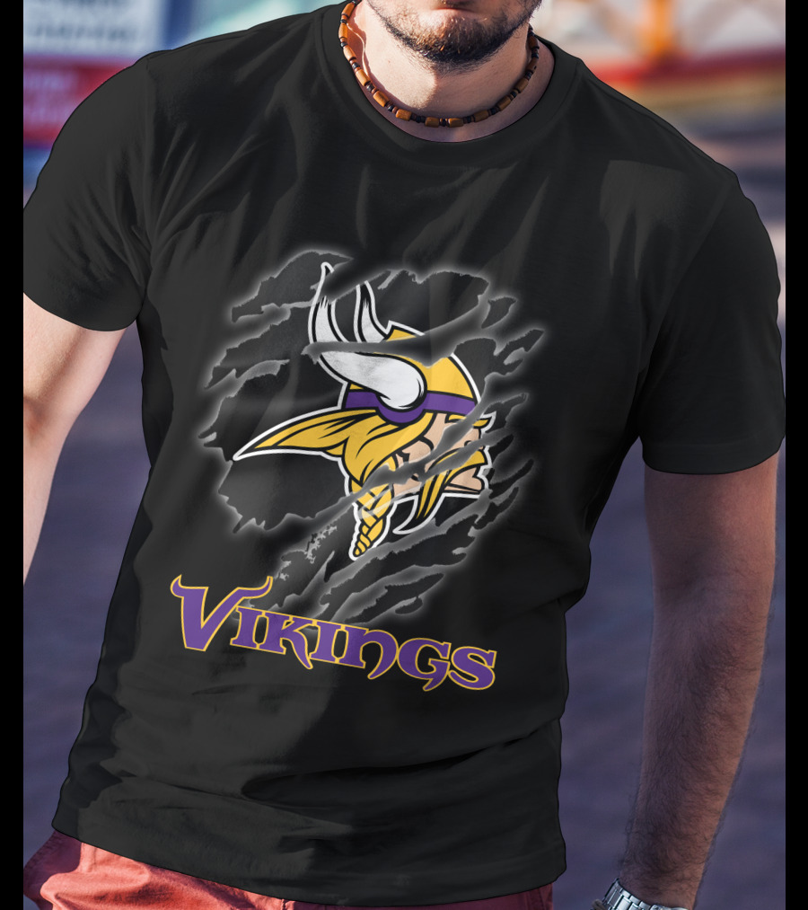 Vikings Nfl Football Helmet Logo Claw Marks Vintage Fan T-Shirt