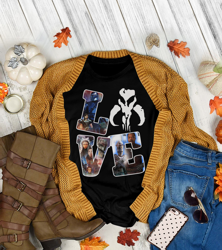 Manda Star Love With Mandalorian And Mythosaur Icons T-Shirt