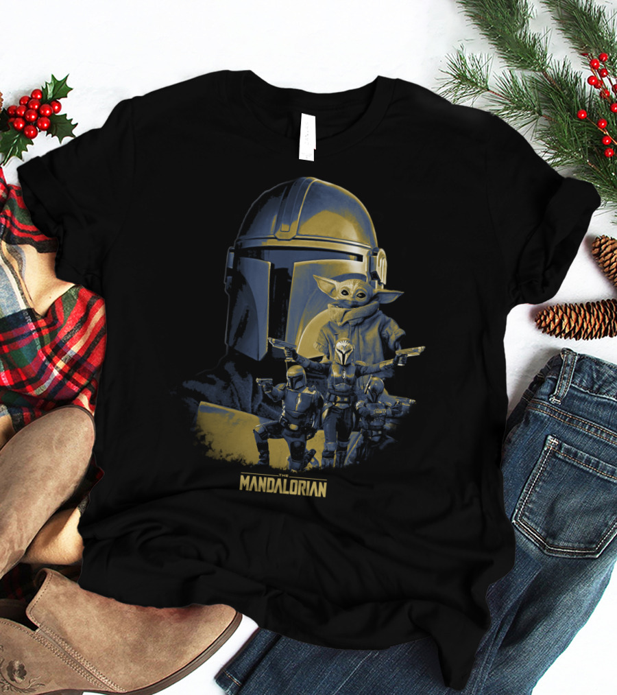 Mandalorian Manda6 Grogu Helmet Star Wars Characters T-Shirt