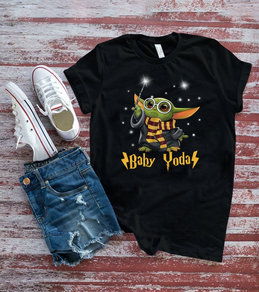 Baby Yoda 23 Magic Wizard Scarf T-Shirt