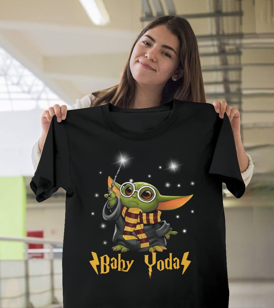 Baby Yoda 23 Magic Wizard Scarf T-Shirt