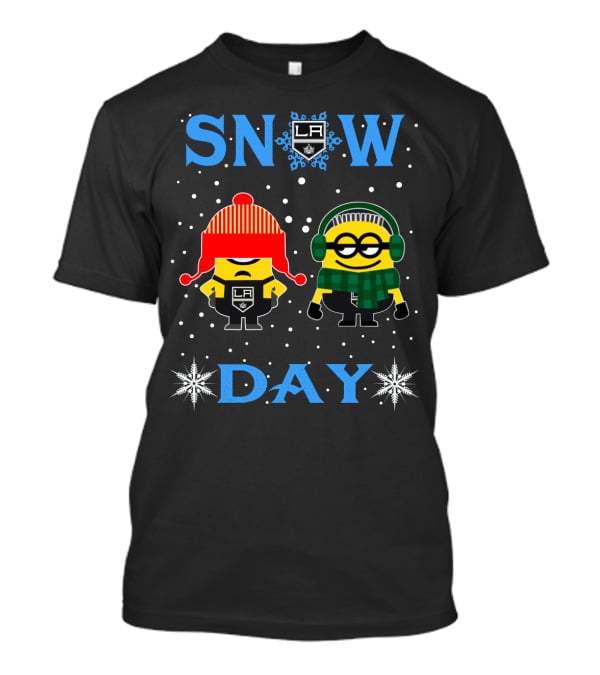 Los Angeles Kings Snow Day Featuring Minions In Winter Gear T-Shirt