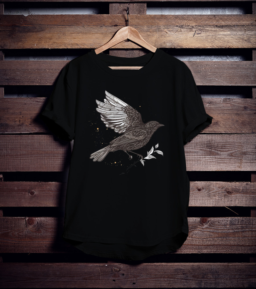Blackbird Outline Detailed Bird T-Shirt