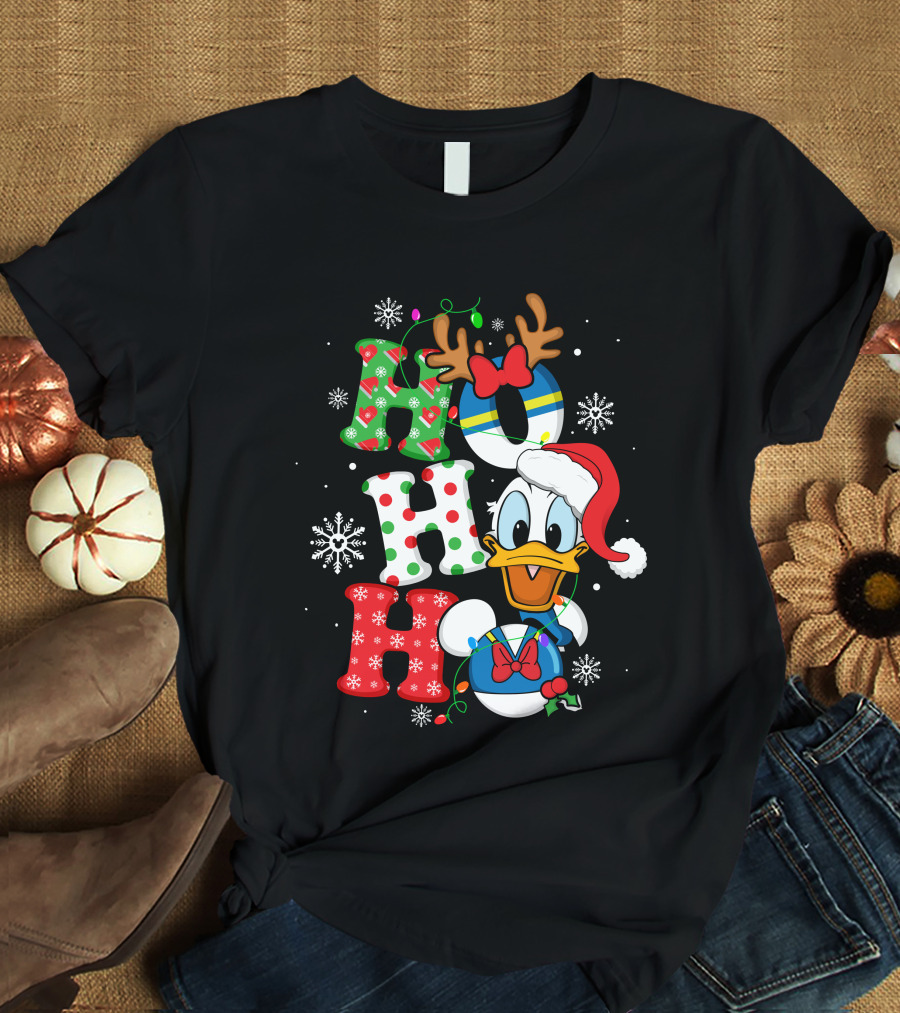 Donald Duck Ho Ho Ho Christmas Snowflakes Reindeer Antlers Santa Hat T-Shirt