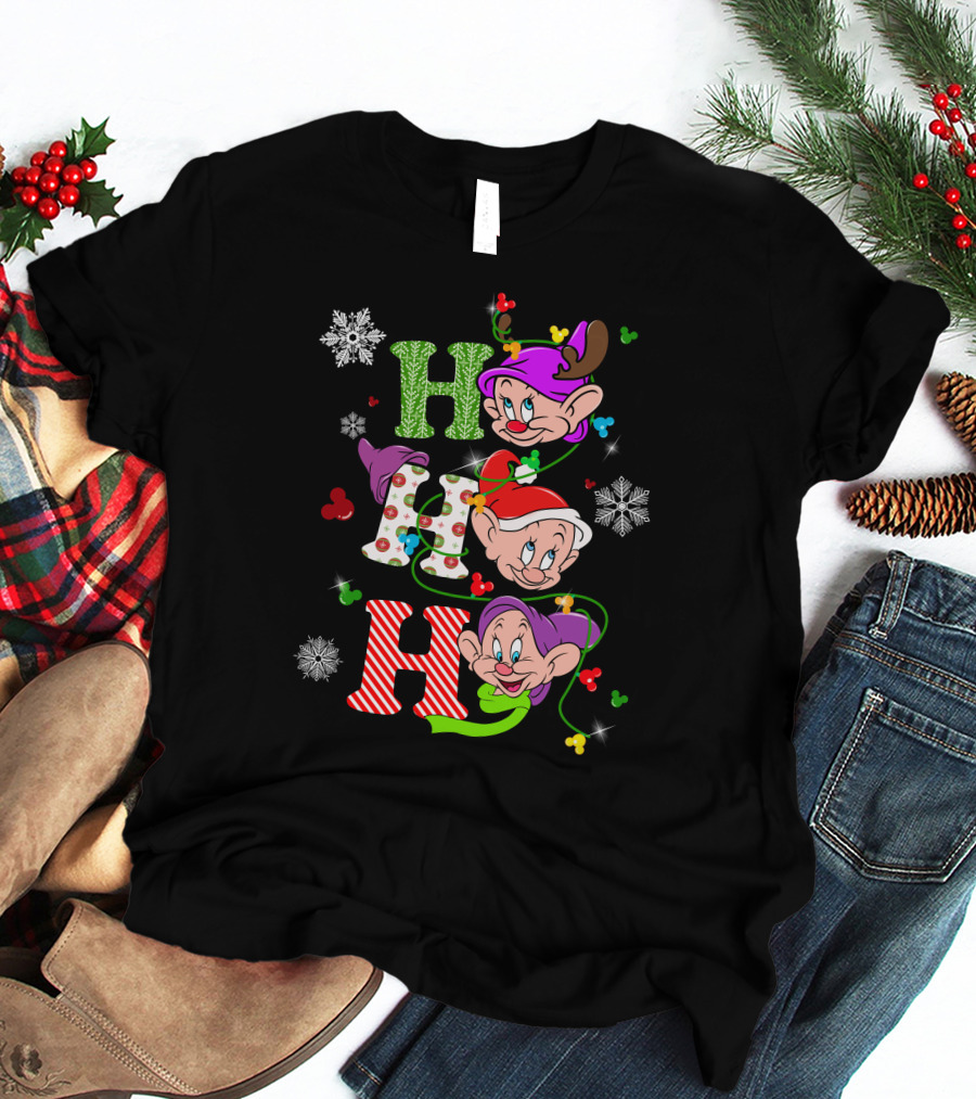 DP HHH Christmas Dopey Snow White Dwarf Festive Reindeer Santa Hat T-Shirt