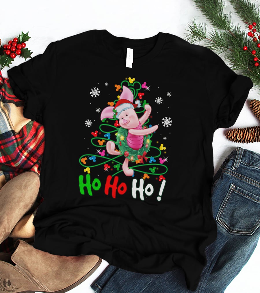 Ho Ho Ho Piglet Christmas Festive Wreath And Santa Hat T-Shirt