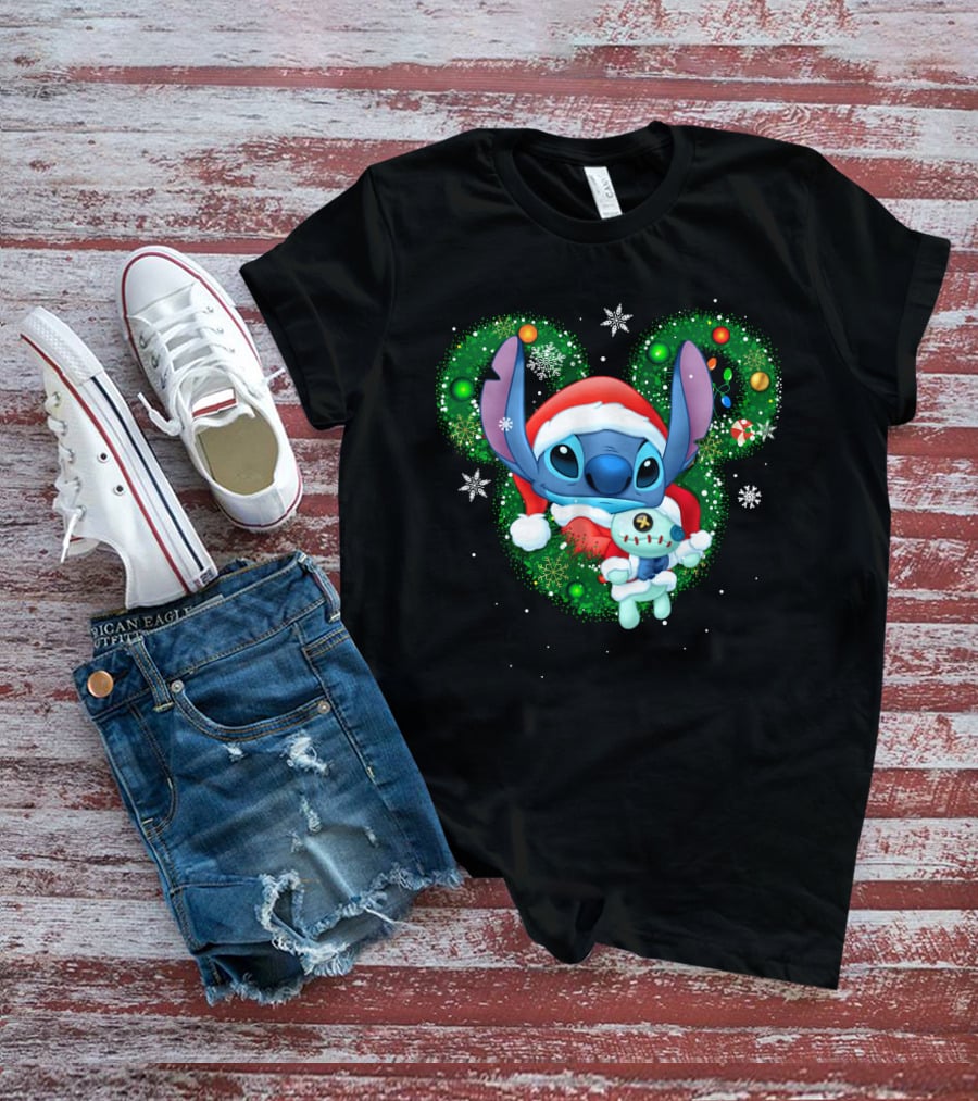 ST Head Green Christmas Stitch Santa Holding Scrump T-Shirt