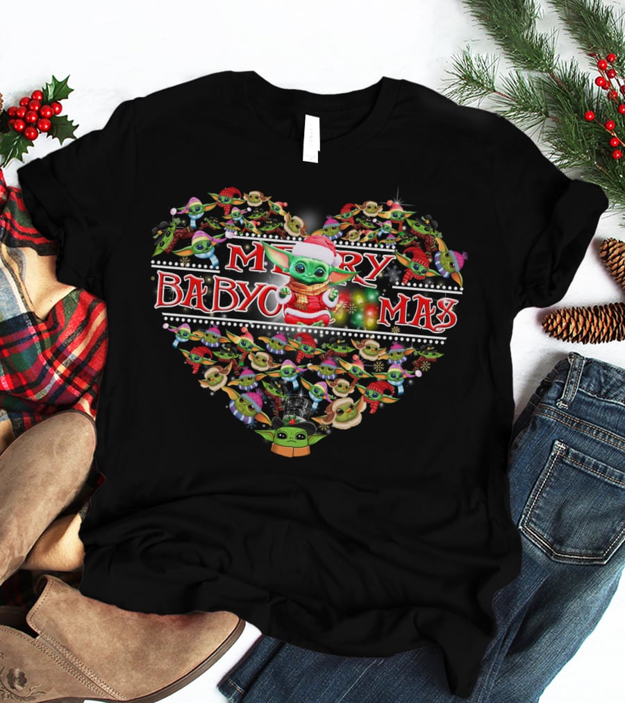 Merry Baby Yoda Christmas Heart T-Shirt