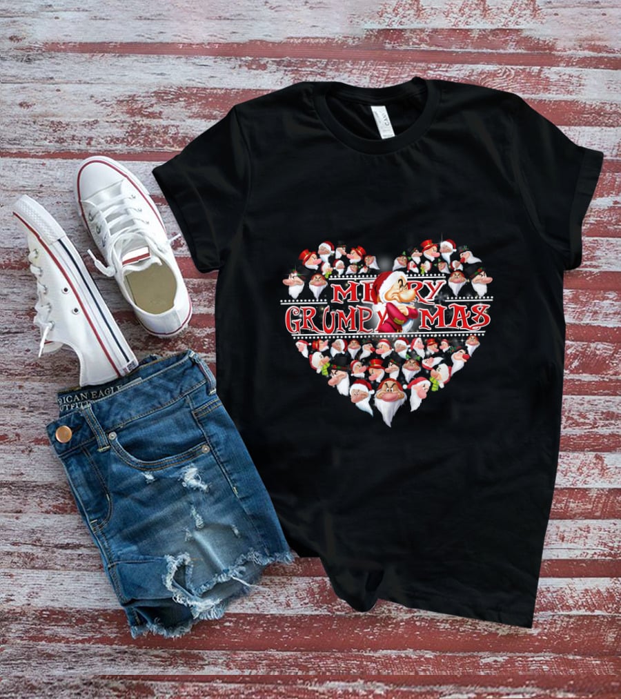 Merry Grumpmas Heart With Santa Dwarfs T-Shirt