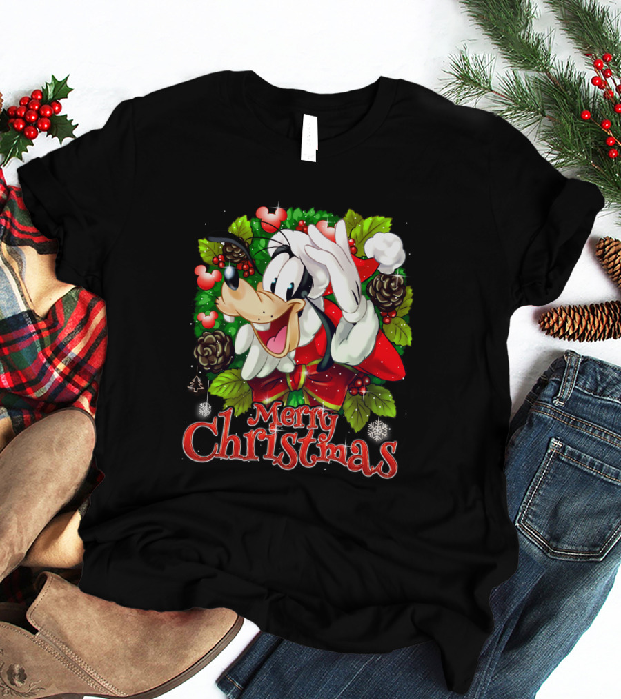 Goofy Merry Christmas Wreath Santa Hat Pinecones Snowflakes And Holly T-Shirt