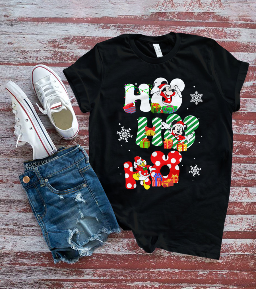 Mickey Mouse And Donald Duck Ho Ho Ho Christmas Snowflakes And Presents T-Shirt