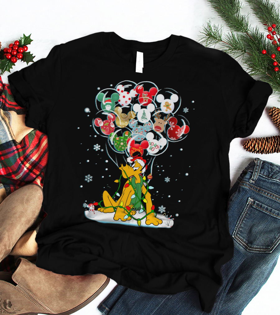 Pluto Christmas Mickey Mouse Balloon Festive Snowflakes Holiday Scene T-Shirt
