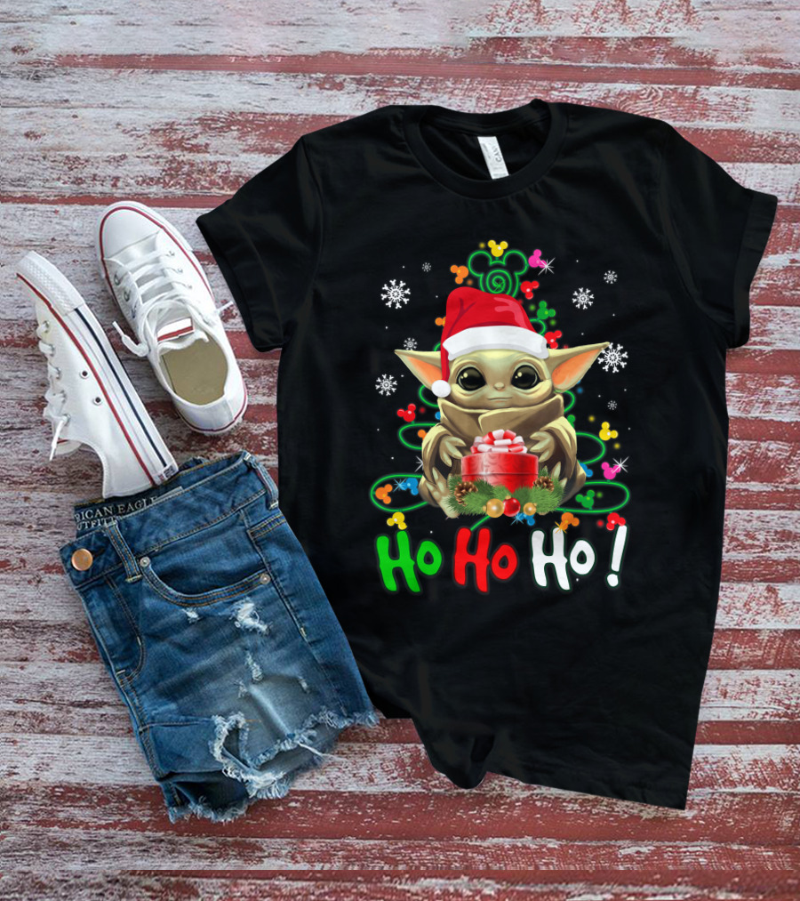 Ho Ho Ho Baby Yoda Christmas Santa Hat Gift Snowflakes T-Shirt
