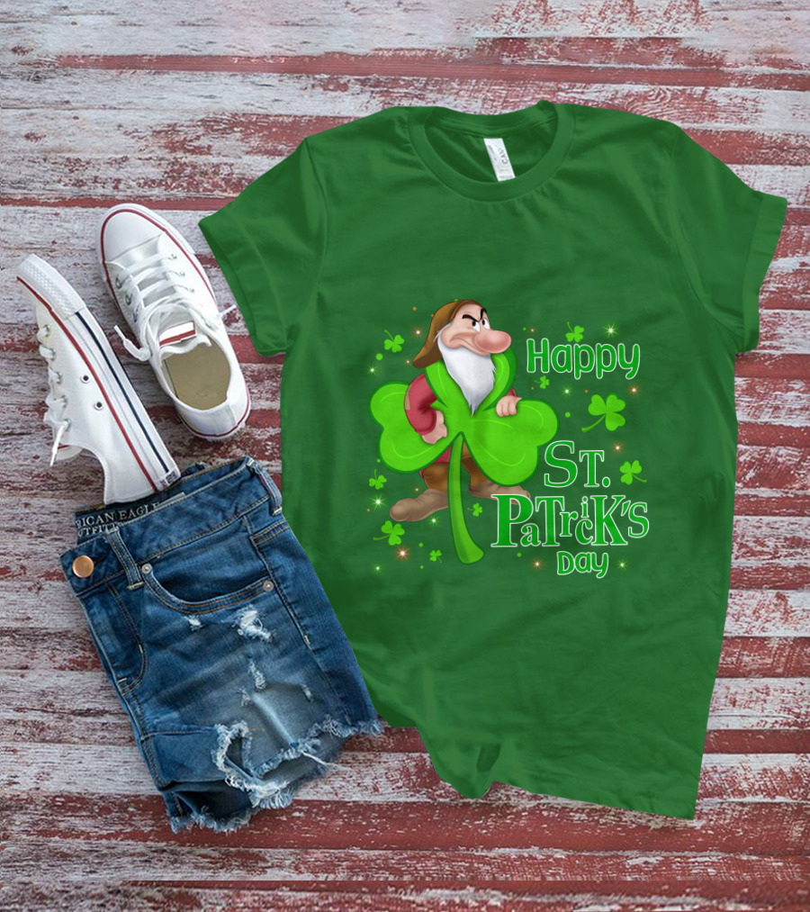 Happy St. Patrick's Day Grumpy Dwarf With Clover And Shamrocks T-Shirt